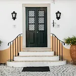 Liberal Wing فيلة بورتيماو