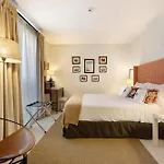 Liberal Wing فيلة