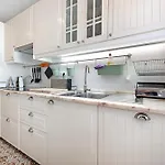 Liberal Wing بورتيماو