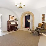 فيلة Liberal Wing بورتيماو