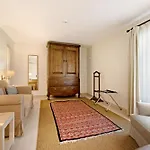 Liberal Wing فيلة بورتيماو