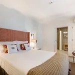 فيلة Liberal Wing *