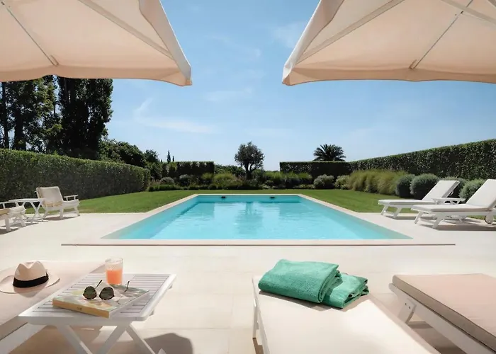 Liberal Wing ヴィラ *